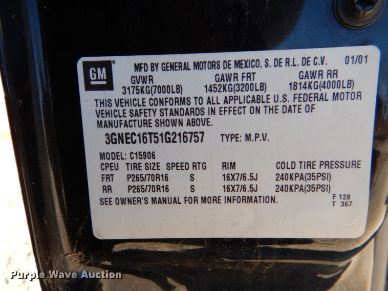 image for item DJ0302 2001 Chevrolet Suburban C1500  SUV