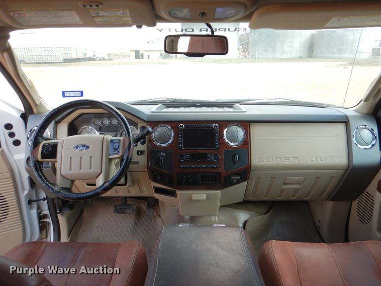 image for item DJ0754 2010 Ford F250 Super Duty King Ranch  Crew Cab pickup truck