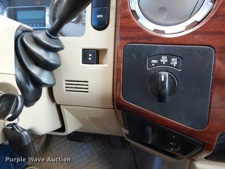 image for item DJ0754 2010 Ford F250 Super Duty King Ranch  Crew Cab pickup truck