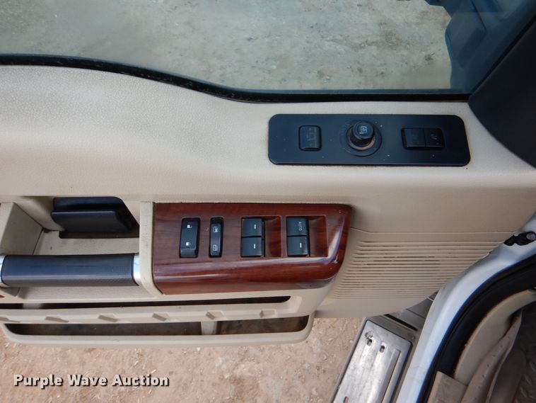 image for item DJ0754 2010 Ford F250 Super Duty King Ranch  Crew Cab pickup truck