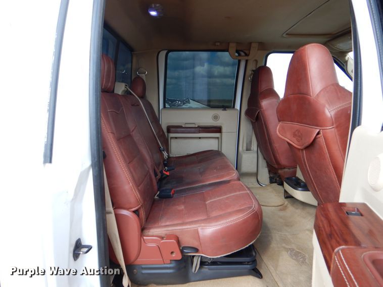 image for item DJ0754 2010 Ford F250 Super Duty King Ranch  Crew Cab pickup truck