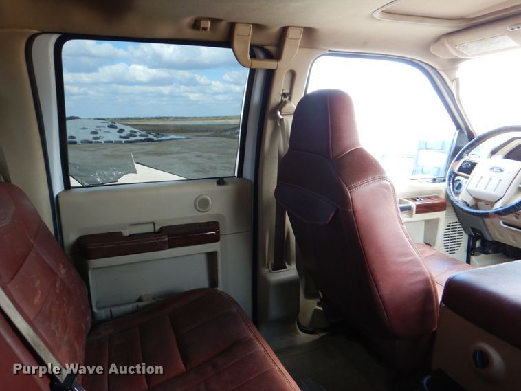 image for item DJ0754 2010 Ford F250 Super Duty King Ranch  Crew Cab pickup truck