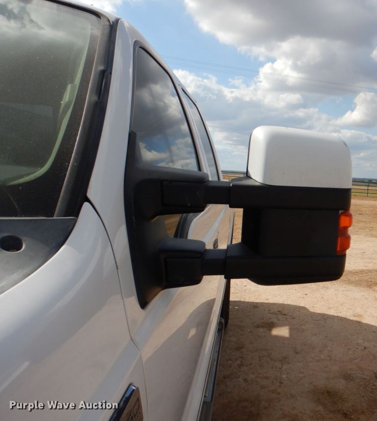 image for item DJ0754 2010 Ford F250 Super Duty King Ranch  Crew Cab pickup truck