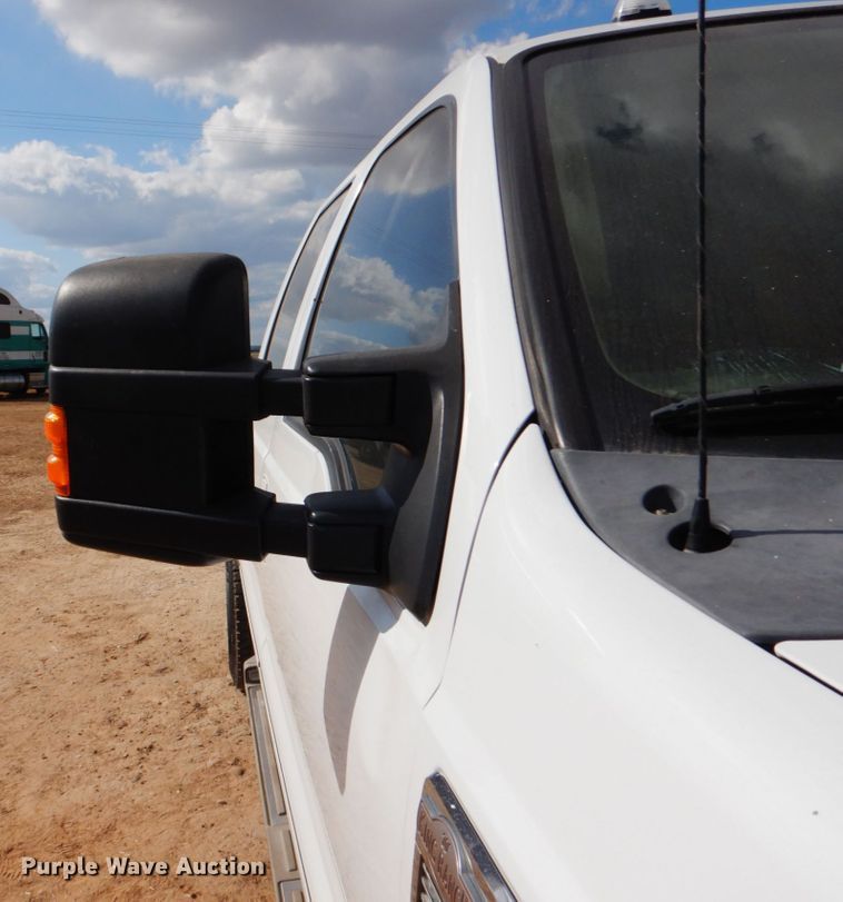 image for item DJ0754 2010 Ford F250 Super Duty King Ranch  Crew Cab pickup truck