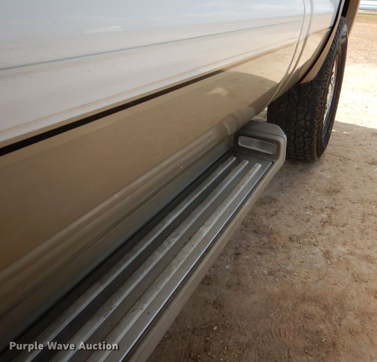 image for item DJ0754 2010 Ford F250 Super Duty King Ranch  Crew Cab pickup truck