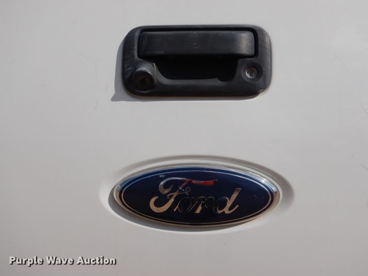 image for item DJ0754 2010 Ford F250 Super Duty King Ranch  Crew Cab pickup truck