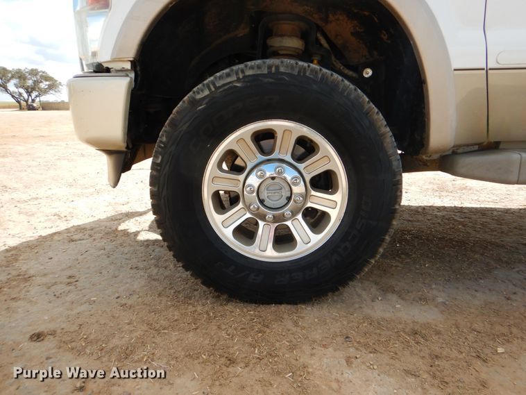 image for item DJ0754 2010 Ford F250 Super Duty King Ranch  Crew Cab pickup truck