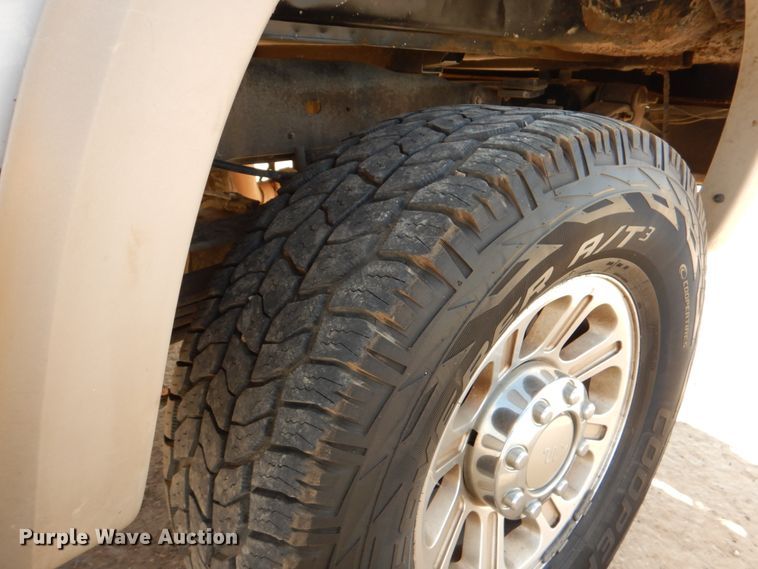 image for item DJ0754 2010 Ford F250 Super Duty King Ranch  Crew Cab pickup truck