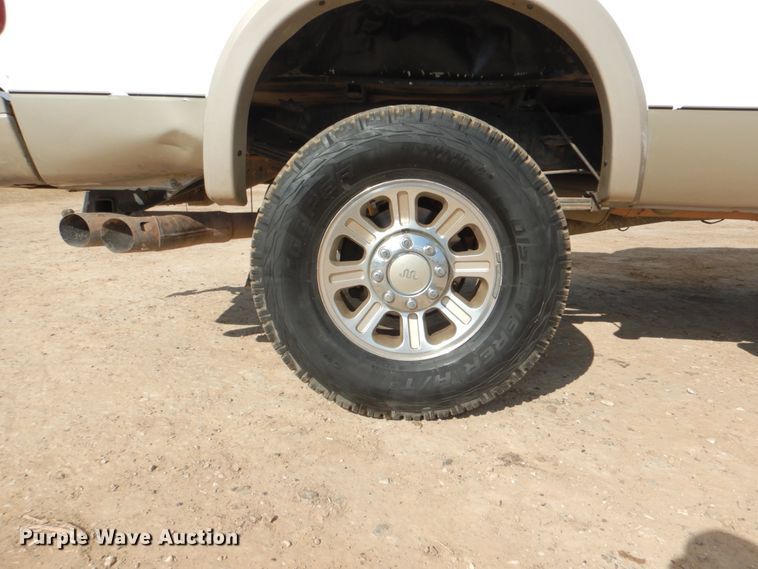 image for item DJ0754 2010 Ford F250 Super Duty King Ranch  Crew Cab pickup truck