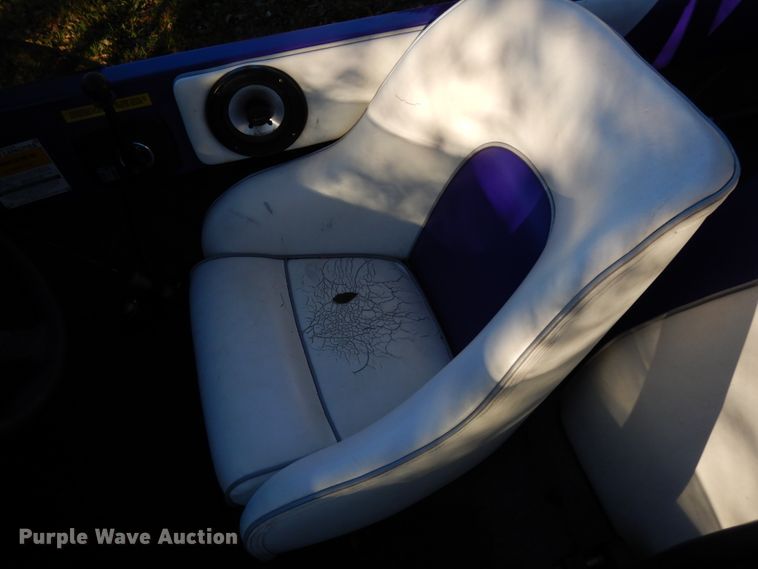 image for item DJ5796 1997 Moomba Boomerang  boat