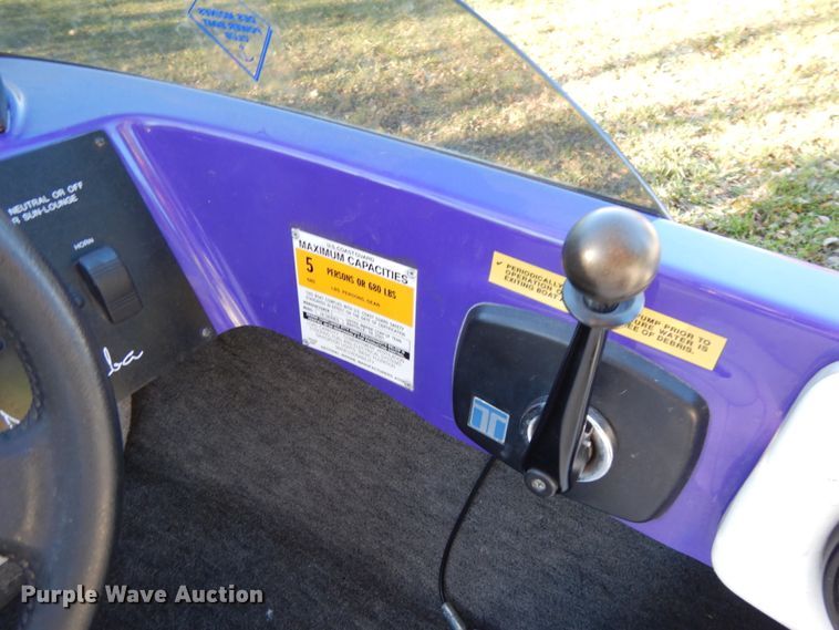 image for item DJ5796 1997 Moomba Boomerang  boat