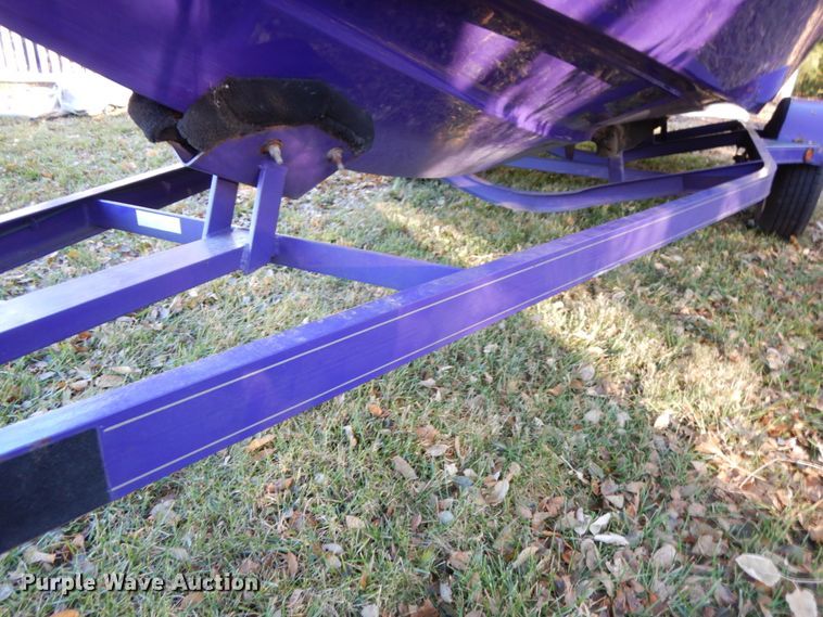 image for item DJ5796 1997 Moomba Boomerang  boat
