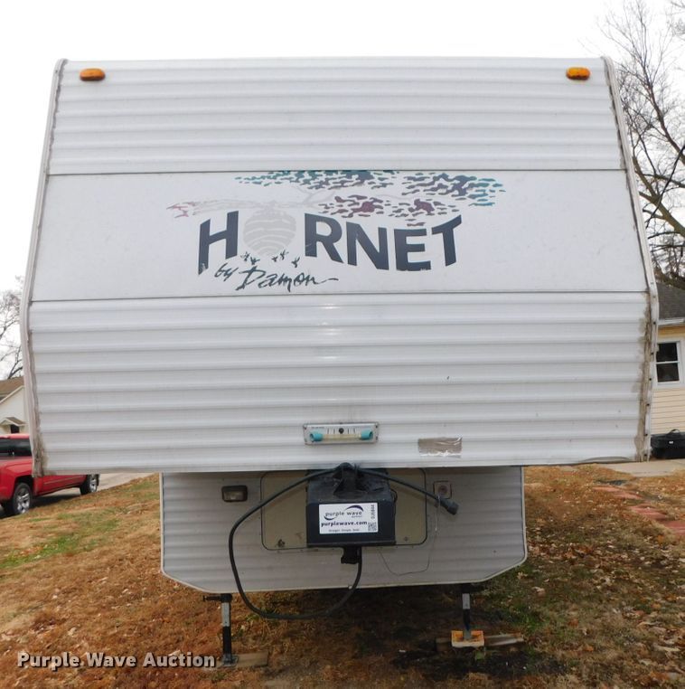image for item DJ5844 1995 Hornet 305R  camper