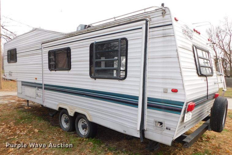 image for item DJ5844 1995 Hornet 305R  camper