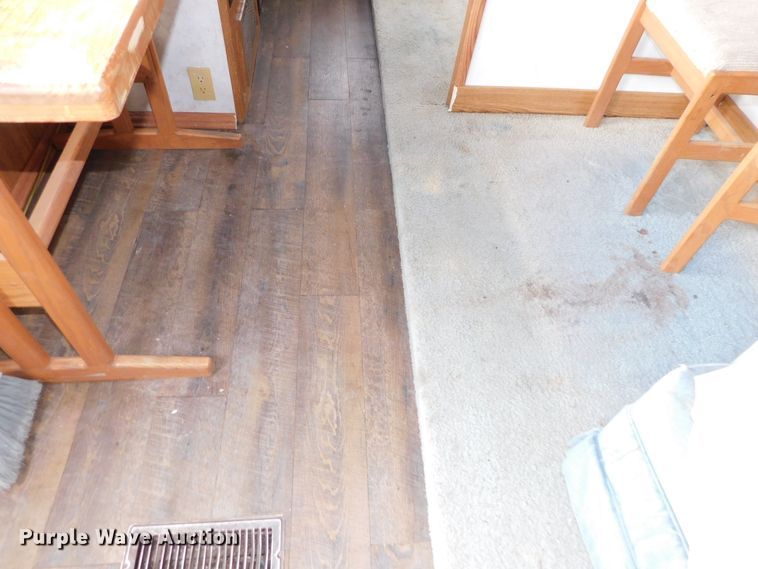 image for item DJ5844 1995 Hornet 305R  camper