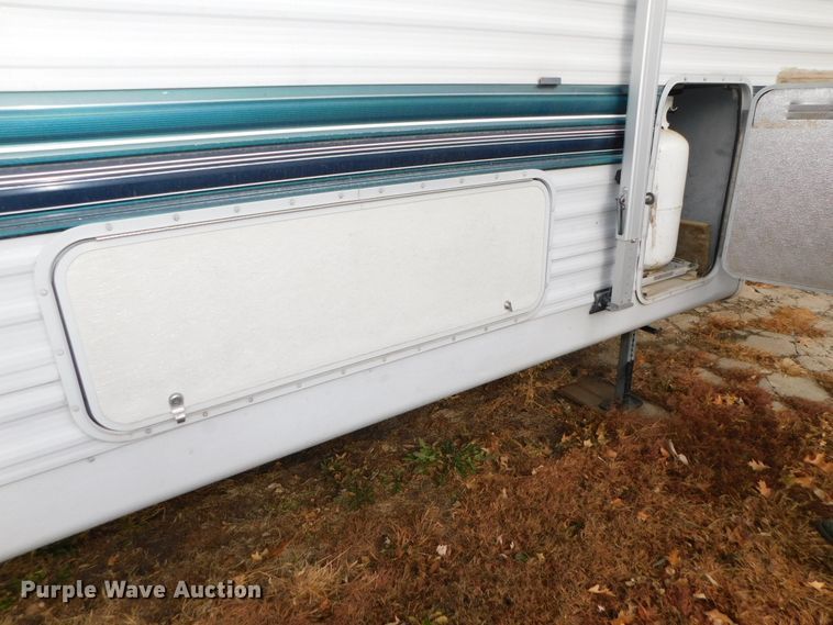 image for item DJ5844 1995 Hornet 305R  camper