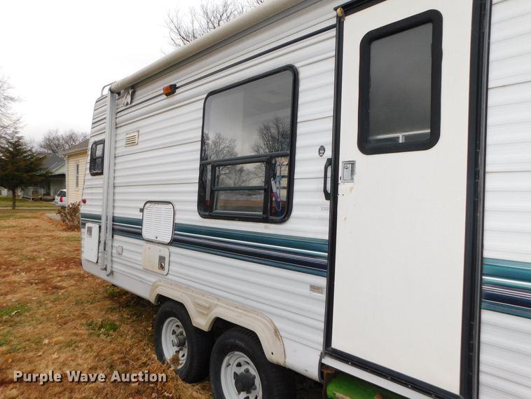 image for item DJ5844 1995 Hornet 305R  camper