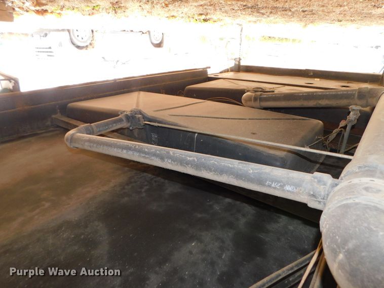 image for item DJ5844 1995 Hornet 305R  camper