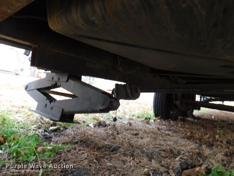 image for item DJ5844 1995 Hornet 305R  camper