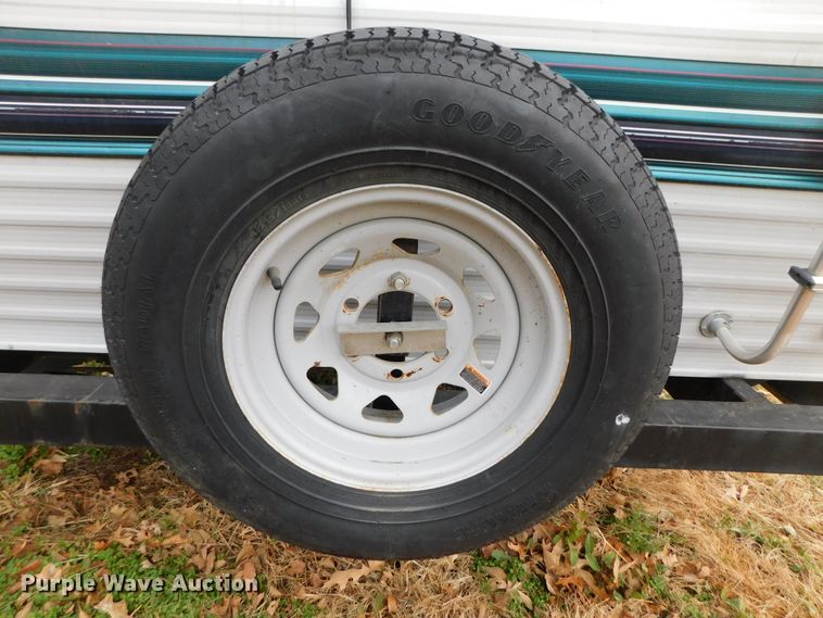 image for item DJ5844 1995 Hornet 305R  camper