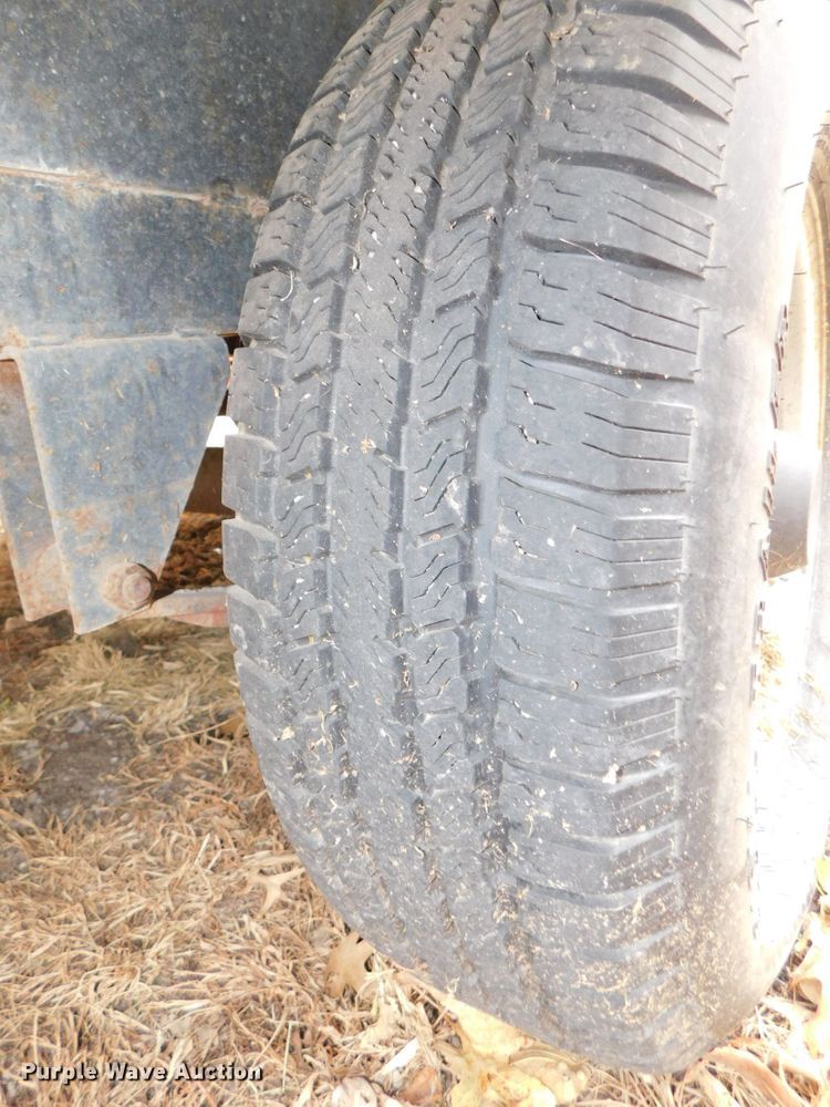 image for item DJ5844 1995 Hornet 305R  camper