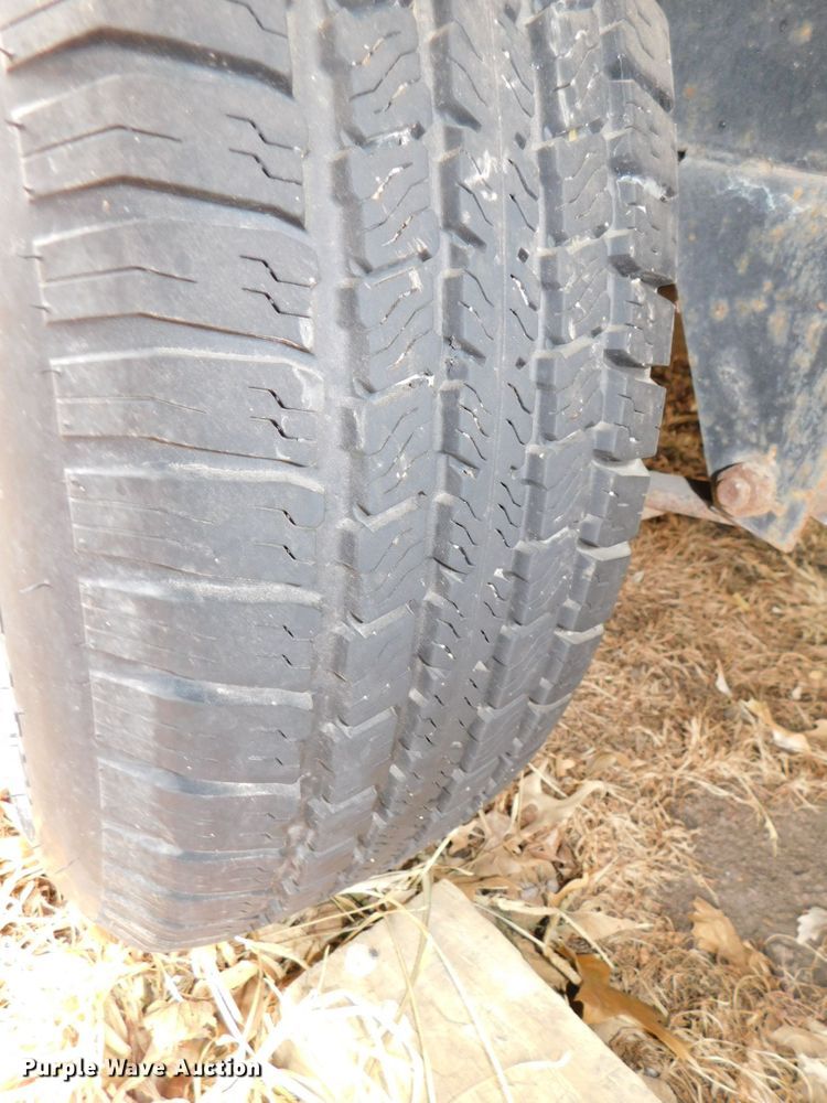 image for item DJ5844 1995 Hornet 305R  camper