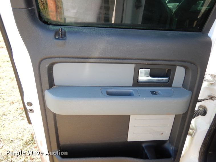 image for item DJ6708 2014 Ford F150  SuperCrew pickup truck