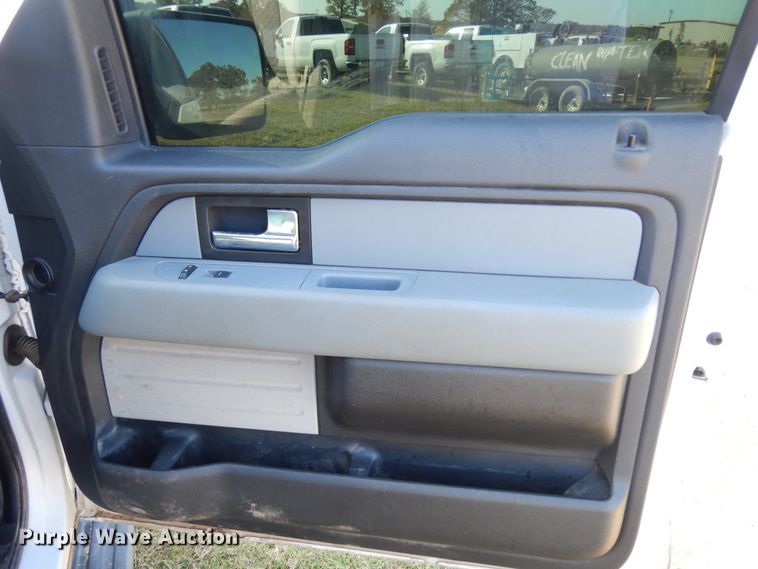 image for item DJ6708 2014 Ford F150  SuperCrew pickup truck