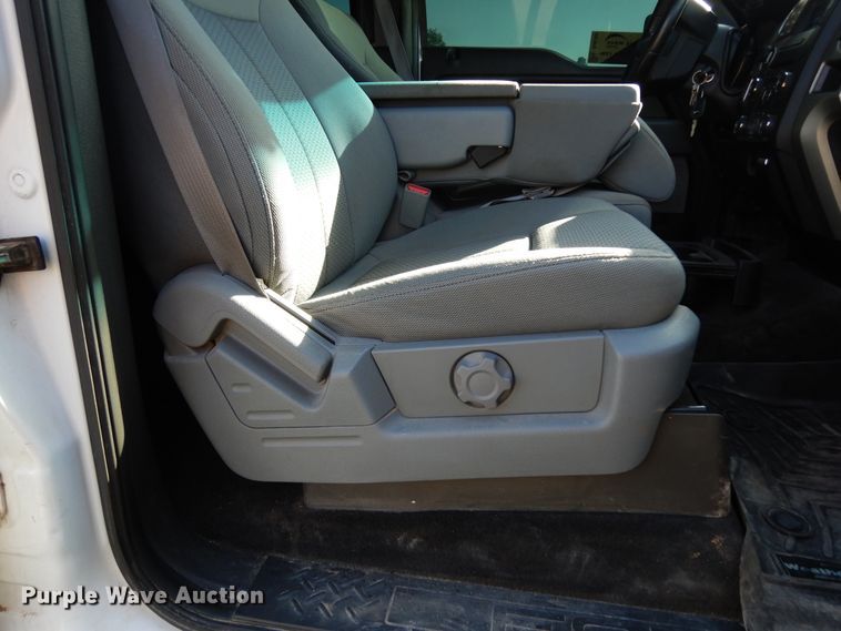 image for item DJ6708 2014 Ford F150  SuperCrew pickup truck