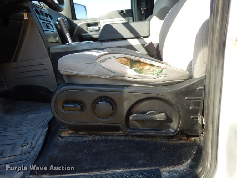 image for item DJ6710 2006 Ford F150  SuperCrew pickup truck