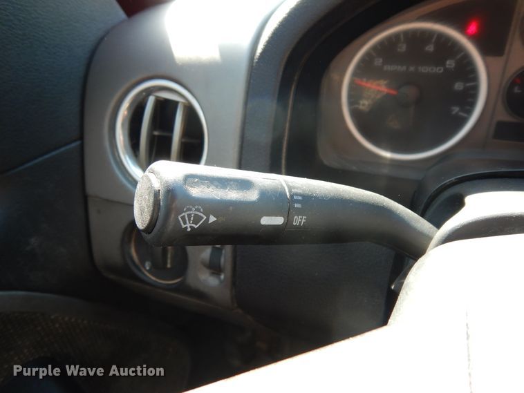 image for item DJ6710 2006 Ford F150  SuperCrew pickup truck