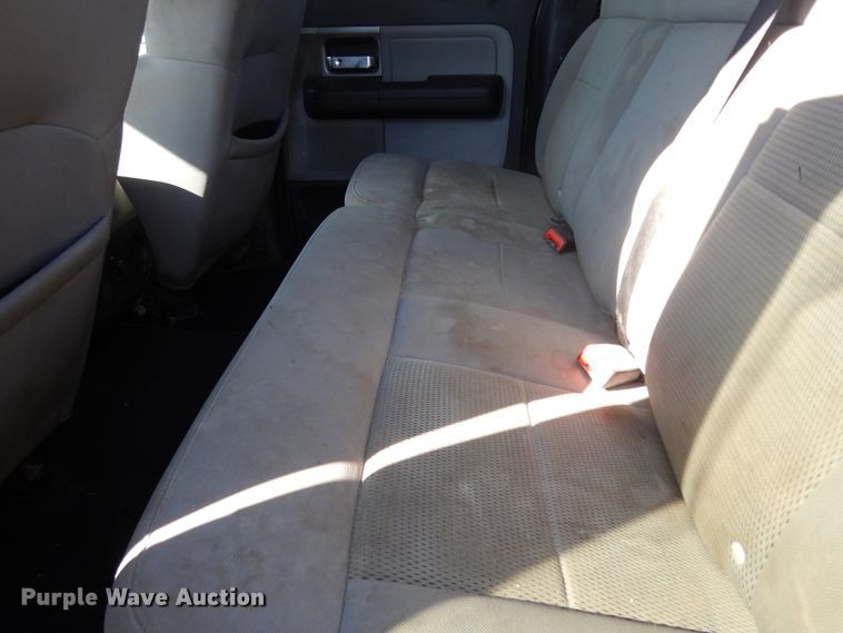 image for item DJ6710 2006 Ford F150  SuperCrew pickup truck