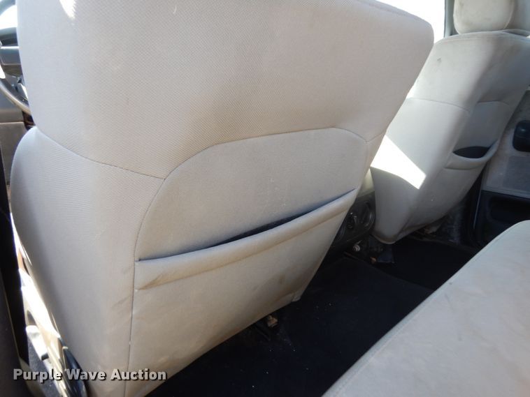 image for item DJ6710 2006 Ford F150  SuperCrew pickup truck