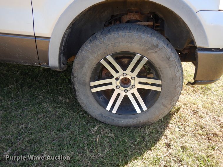 image for item DJ6710 2006 Ford F150  SuperCrew pickup truck