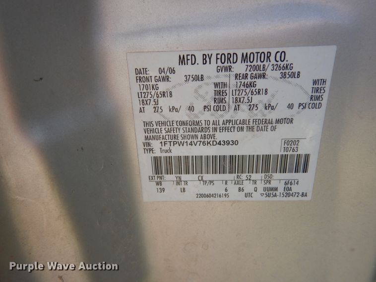 image for item DJ6710 2006 Ford F150  SuperCrew pickup truck