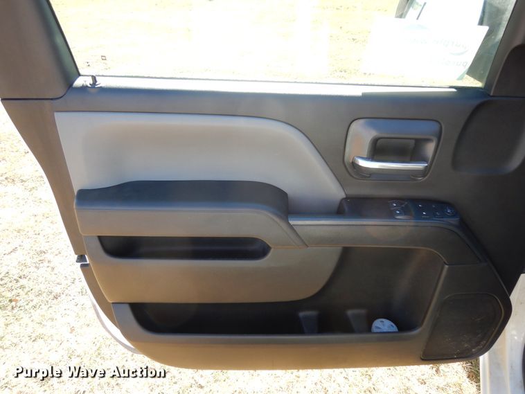 image for item DJ6711 2017 GMC Sierra 1500  pickup truck