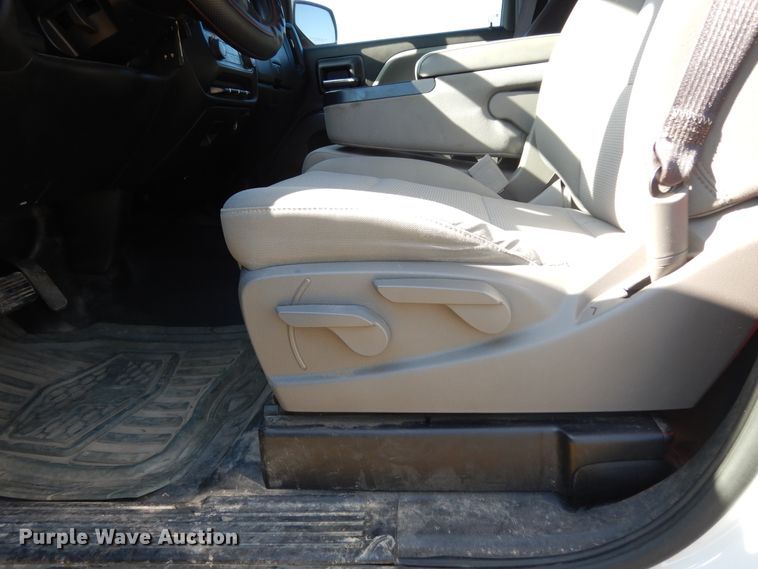 image for item DJ6711 2017 GMC Sierra 1500  pickup truck