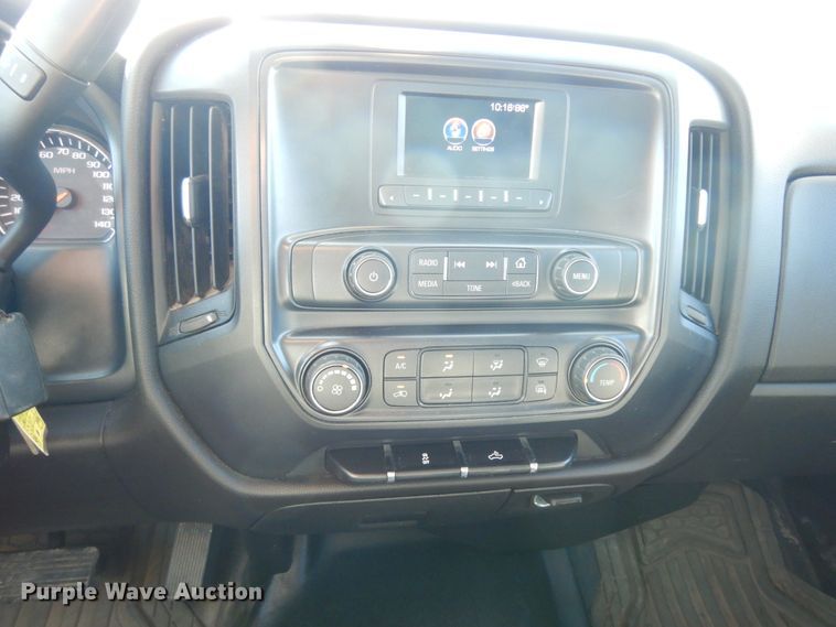 image for item DJ6711 2017 GMC Sierra 1500  pickup truck