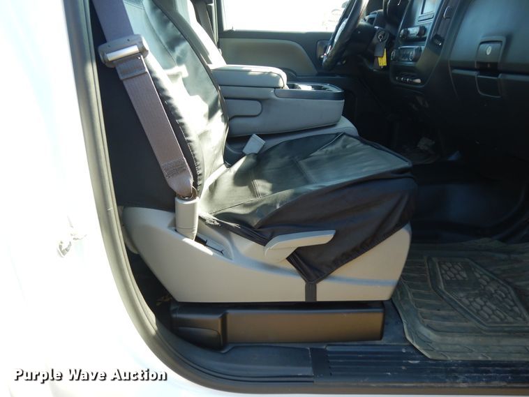 image for item DJ6711 2017 GMC Sierra 1500  pickup truck