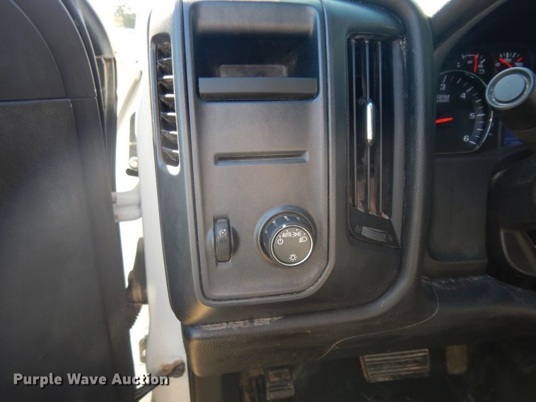 image for item DJ6712 2017 GMC Sierra 1500  pickup truck