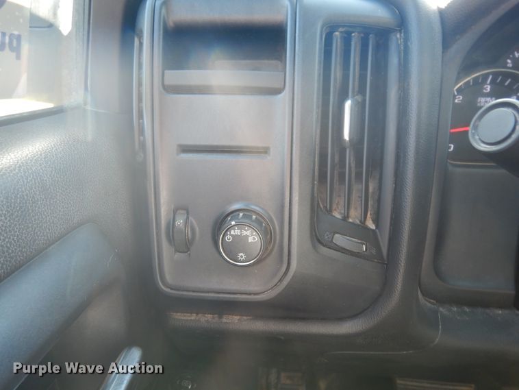 image for item DJ6712 2017 GMC Sierra 1500  pickup truck