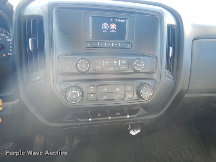 image for item DJ6712 2017 GMC Sierra 1500  pickup truck