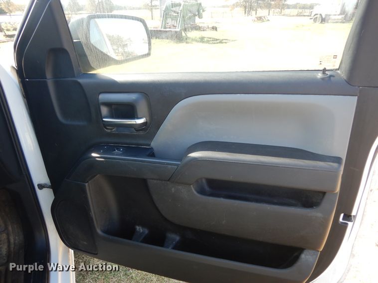 image for item DJ6712 2017 GMC Sierra 1500  pickup truck