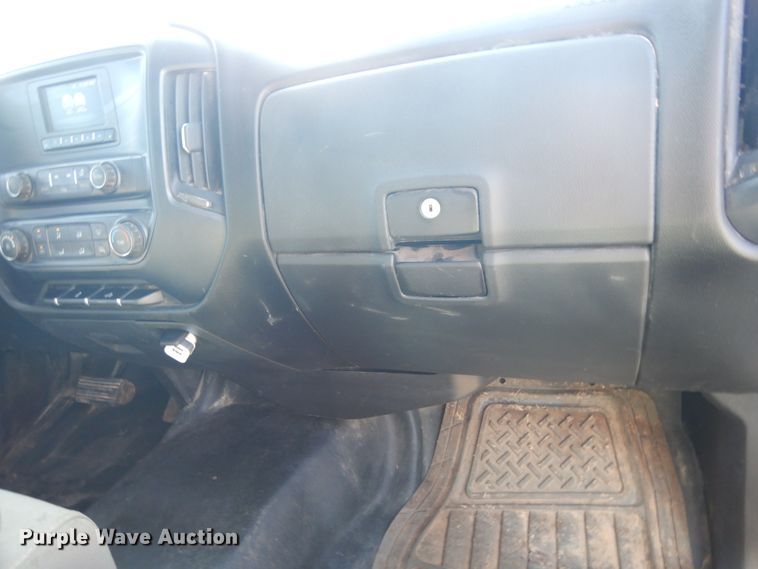 image for item DJ6712 2017 GMC Sierra 1500  pickup truck