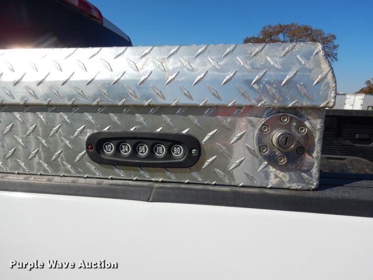 image for item DJ6712 2017 GMC Sierra 1500  pickup truck