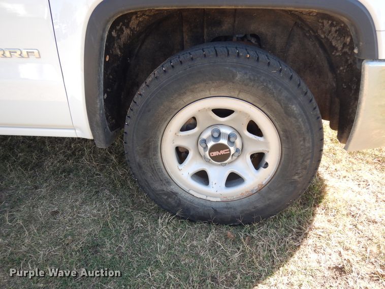 image for item DJ6712 2017 GMC Sierra 1500  pickup truck