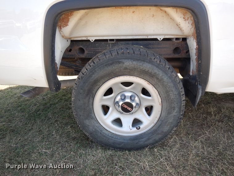 image for item DJ6712 2017 GMC Sierra 1500  pickup truck