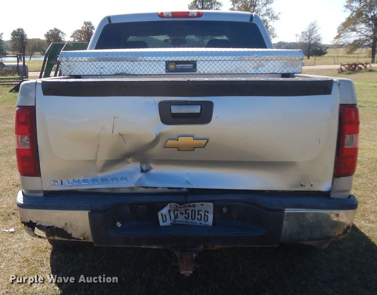 image for item DJ6715 2008 Chevrolet Silverado 1500  Crew Cab pickup truck