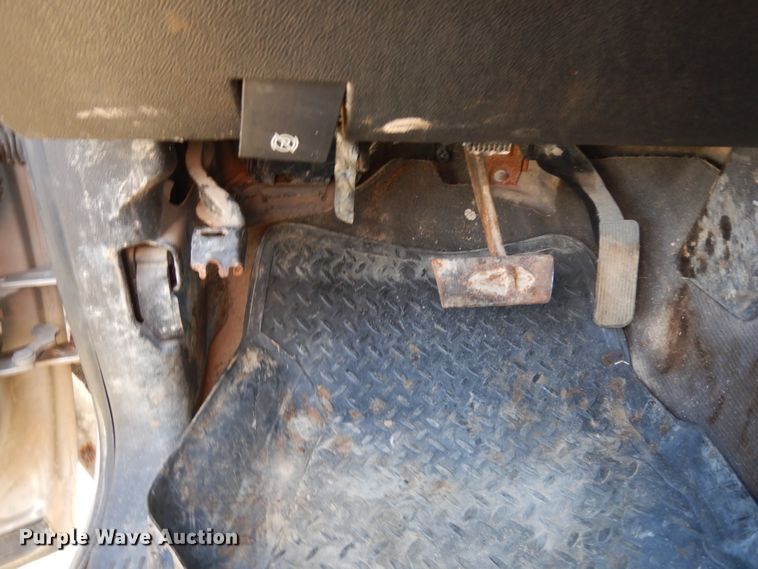 image for item DJ6715 2008 Chevrolet Silverado 1500  Crew Cab pickup truck