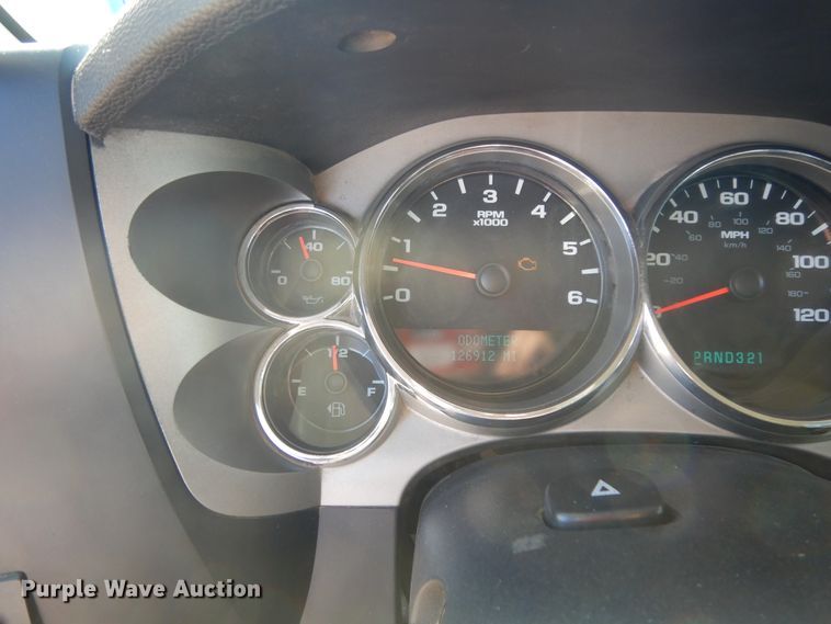 image for item DJ6715 2008 Chevrolet Silverado 1500  Crew Cab pickup truck